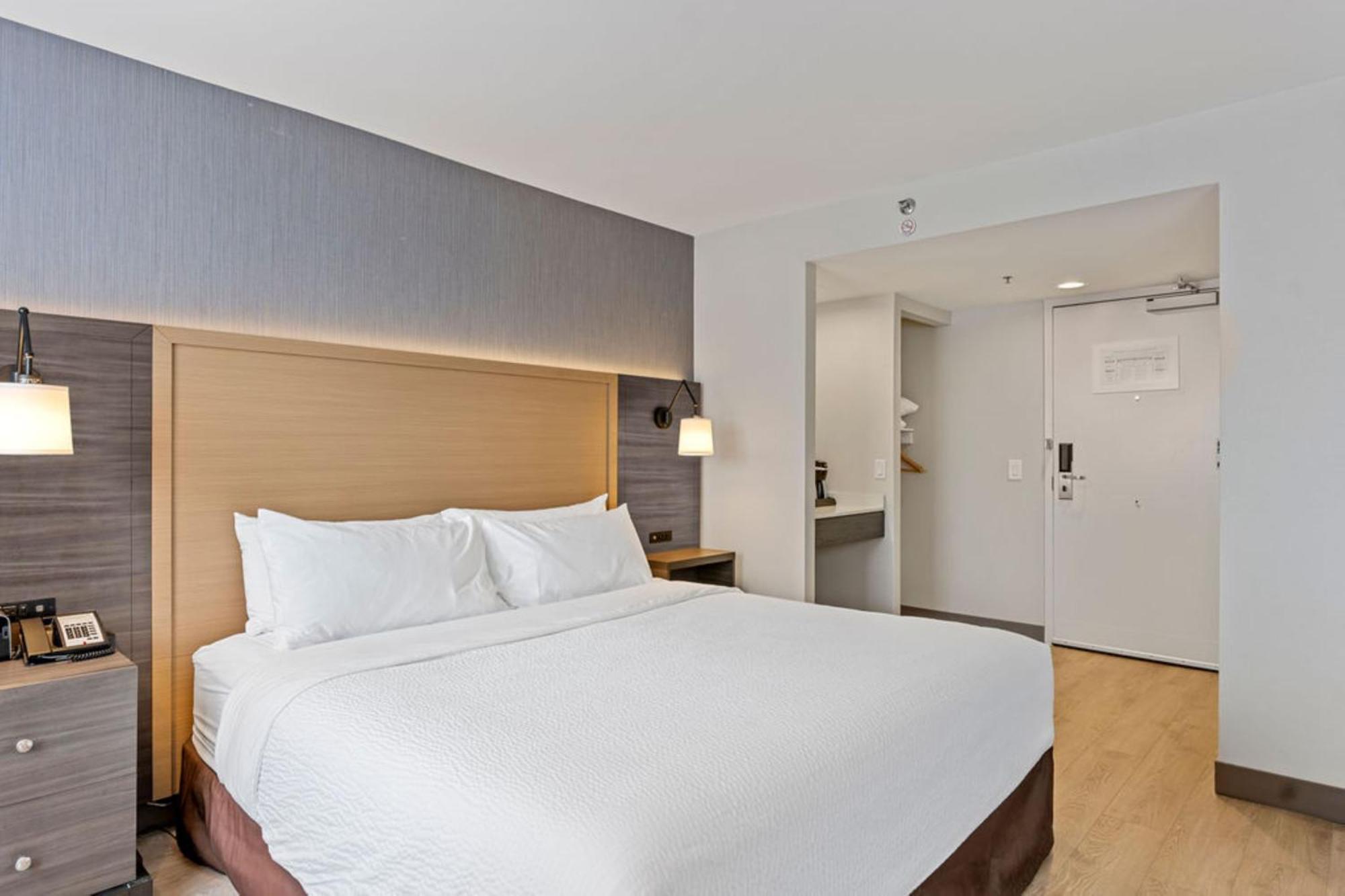 Holiday Inn & Suites Ottawa Kanata By Ihg Eksteriør billede